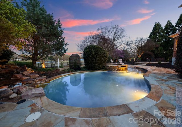 201 Cape Cod Way, Mooresville, NC 28117