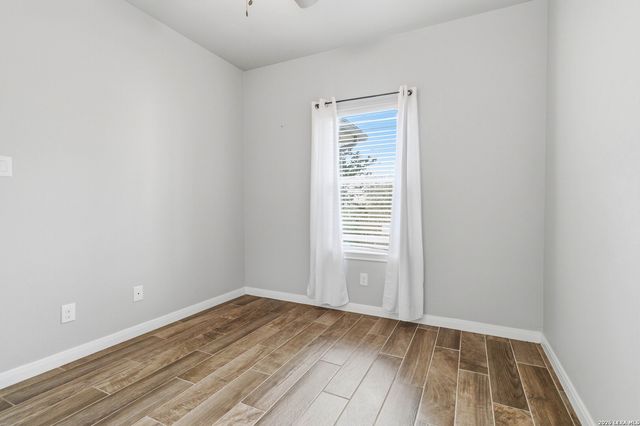 570 Forest Crest, Canyon Lake, TX 78133