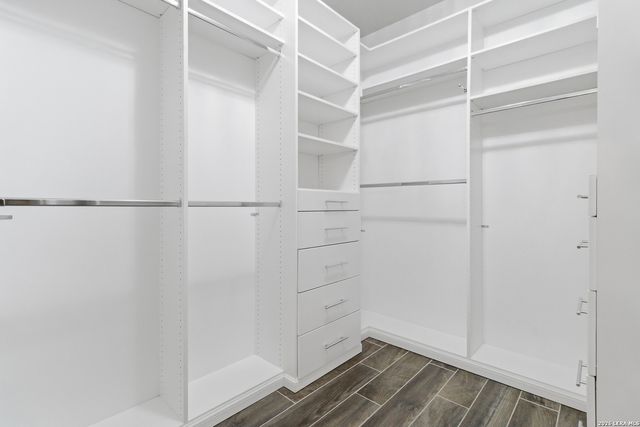 570 Forest Crest, Canyon Lake, TX 78133