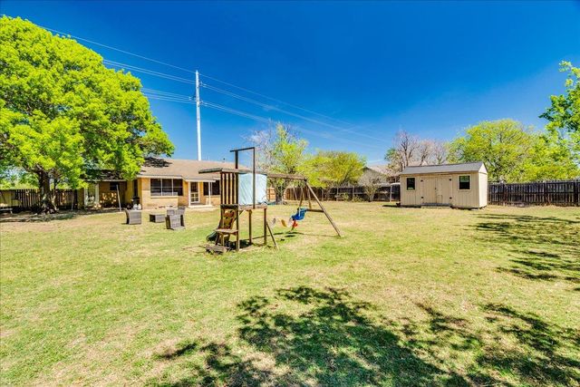 500 Blackjack ST, Lockhart, TX 78644