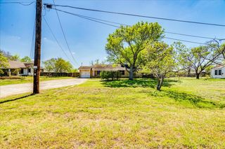 500 Blackjack ST, Lockhart, TX 78644