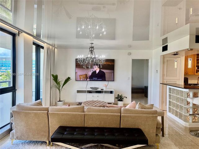 9800 W Bay Harbor Dr 605, Bay Harbor Islands, FL 33154