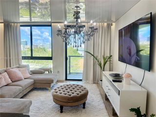 9800 W Bay Harbor Dr 605, Bay Harbor Islands, FL 33154