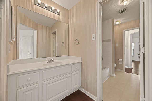 2615 Granite Court, Pearland, TX 77584