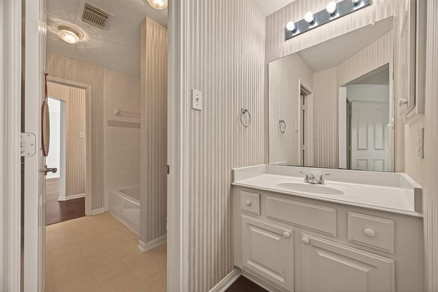 2615 Granite Court, Pearland, TX 77584