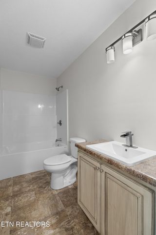 403 Pine St, Rogersville, TN 37857