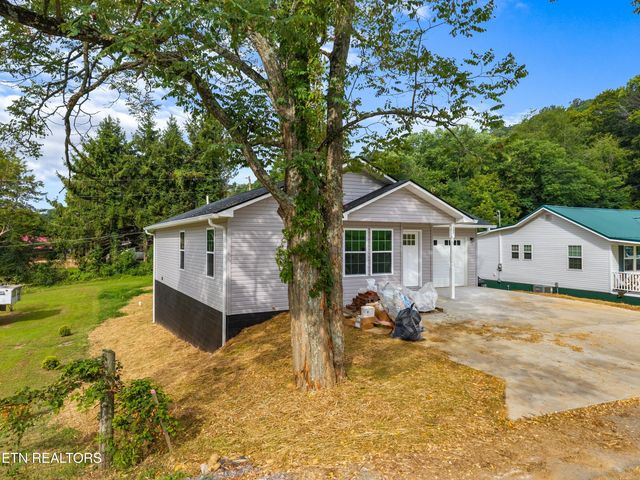 403 Pine St, Rogersville, TN 37857