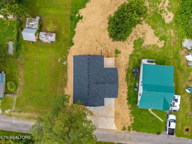 403 Pine St, Rogersville, TN 37857