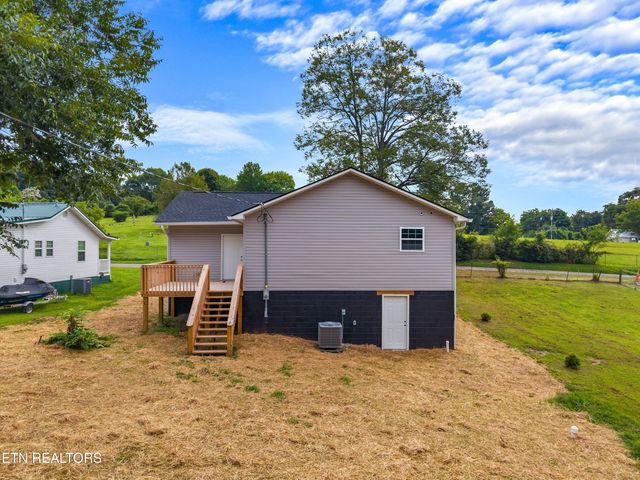 403 Pine St, Rogersville, TN 37857