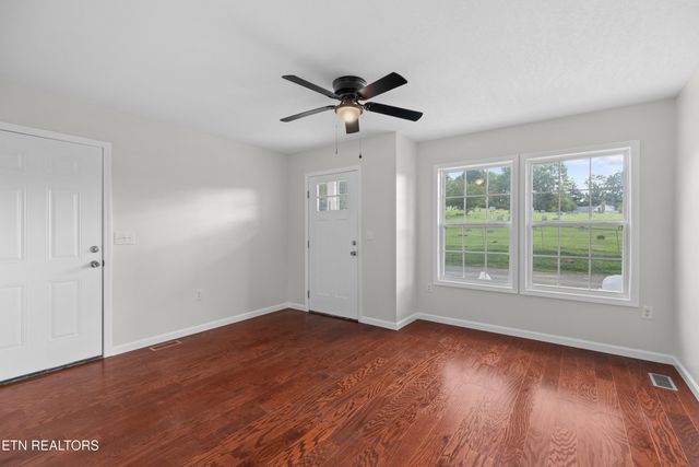 403 Pine St, Rogersville, TN 37857