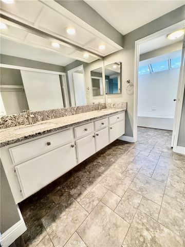 27792 Alfabia 7, Mission Viejo, CA 92692
