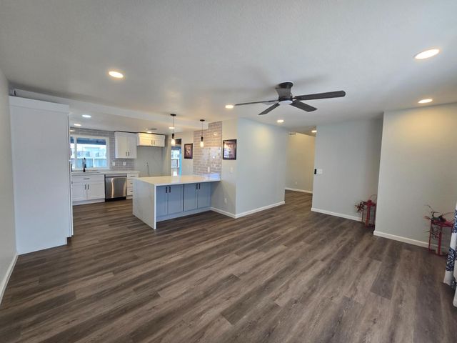 1500 Kirkland Ct, Modesto, CA 95356