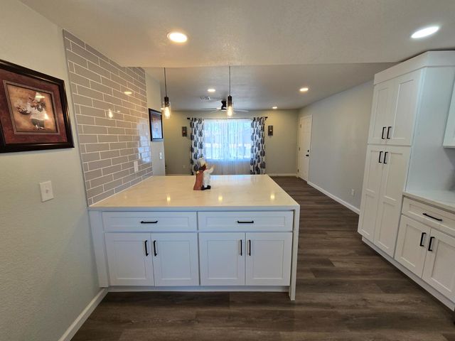 1500 Kirkland Ct, Modesto, CA 95356