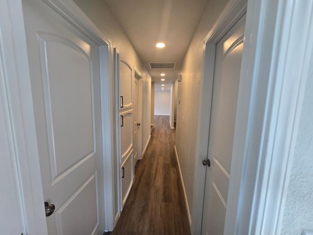 1500 Kirkland Ct, Modesto, CA 95356