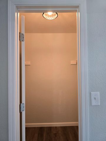 1500 Kirkland Ct, Modesto, CA 95356