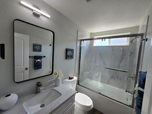 1500 Kirkland Ct, Modesto, CA 95356