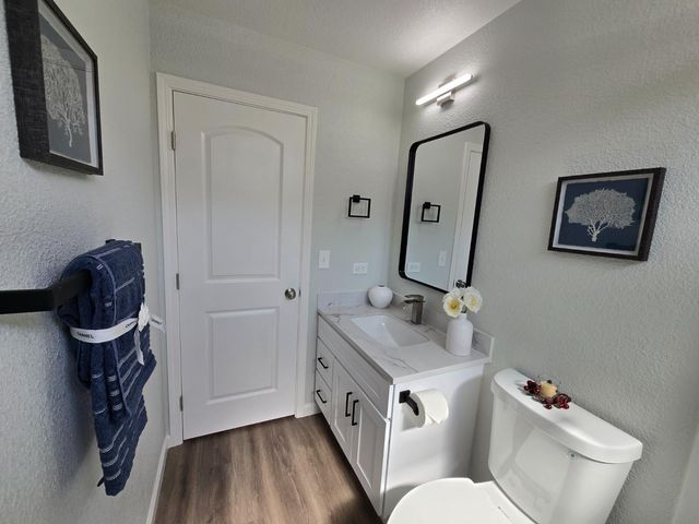 1500 Kirkland Ct, Modesto, CA 95356