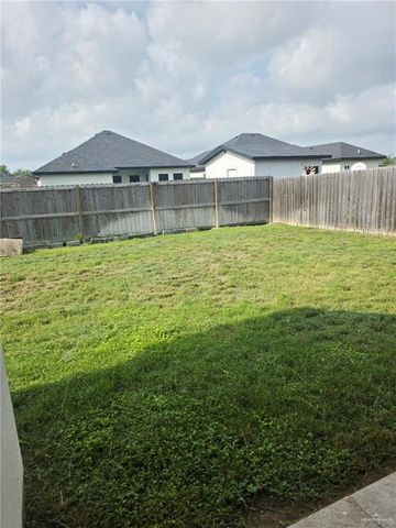 1100 W Eisenhower Avenue, Alton, TX 78573
