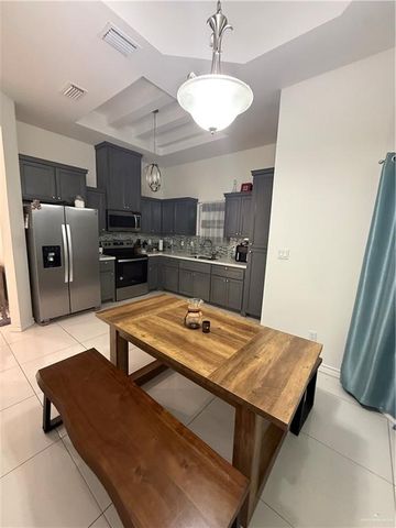1100 W Eisenhower Avenue, Alton, TX 78573