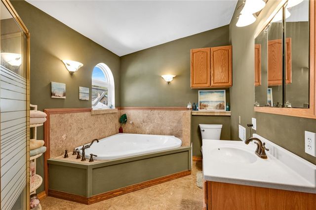 115 Eckert St, Leet Twp, PA 15003
