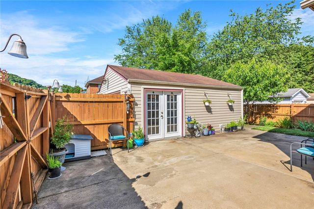 115 Eckert St, Leet Twp, PA 15003