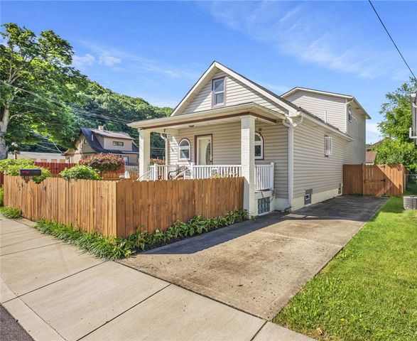 115 Eckert St, Leet Twp, PA 15003
