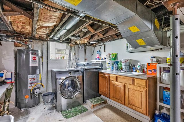 115 Eckert St, Leet Twp, PA 15003