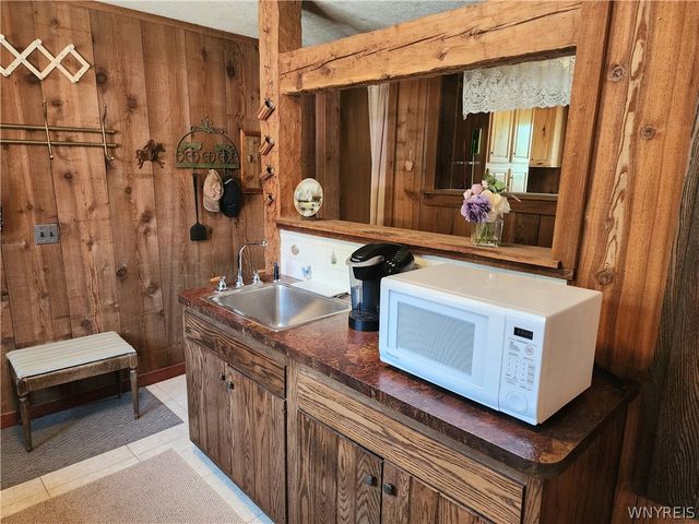 9303 Falls Road, Colden, NY 14170