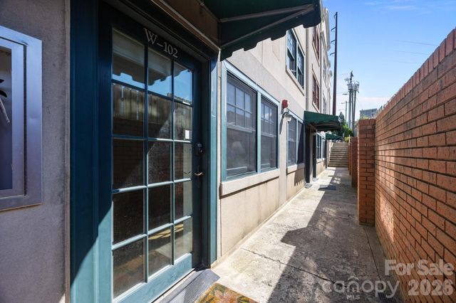 37 Hiawassee Street W102, Asheville, NC 28801