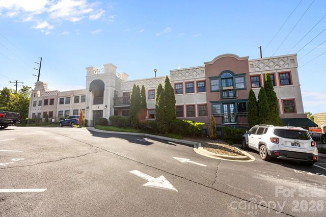 37 Hiawassee Street W102, Asheville, NC 28801