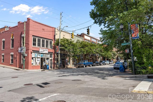 37 Hiawassee Street W102, Asheville, NC 28801