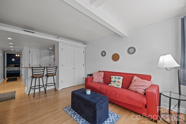 37 Hiawassee Street W102, Asheville, NC 28801