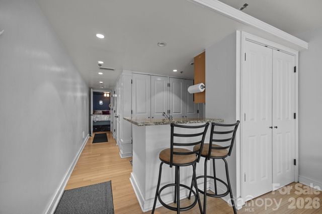 37 Hiawassee Street W102, Asheville, NC 28801