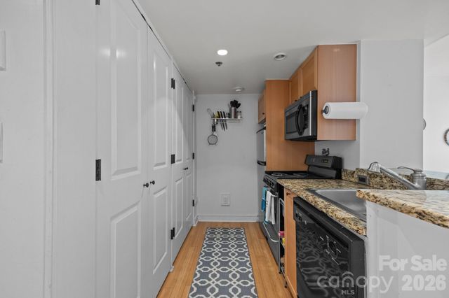 37 Hiawassee Street W102, Asheville, NC 28801