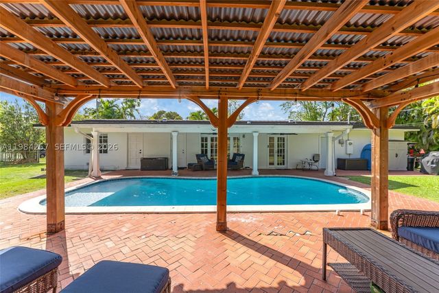 12945 SW 82nd Ave, Pinecrest, FL 33156