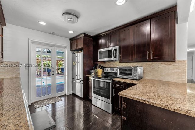 12945 SW 82nd Ave, Pinecrest, FL 33156