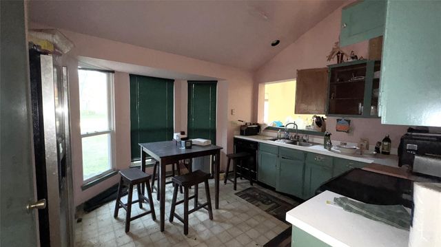 2915 Whispering Springs Drive, Spring, TX 77373