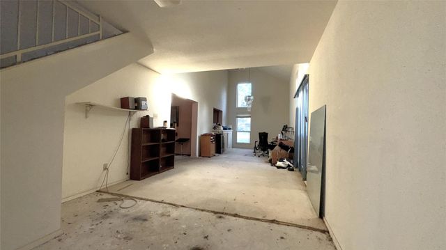 2915 Whispering Springs Drive, Spring, TX 77373