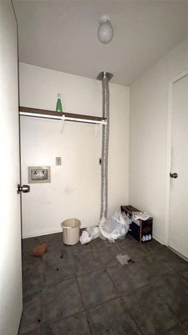 2915 Whispering Springs Drive, Spring, TX 77373