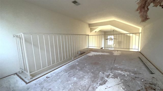 2915 Whispering Springs Drive, Spring, TX 77373