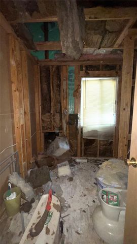 2915 Whispering Springs Drive, Spring, TX 77373