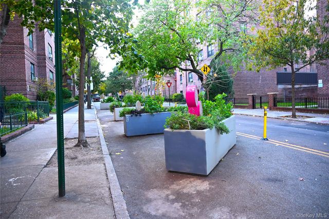 34-20 78th Street 4J, Jackson Heights, NY 11372