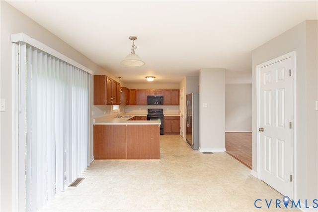3012 Rolling Hill Dr, Prince George, VA 23860