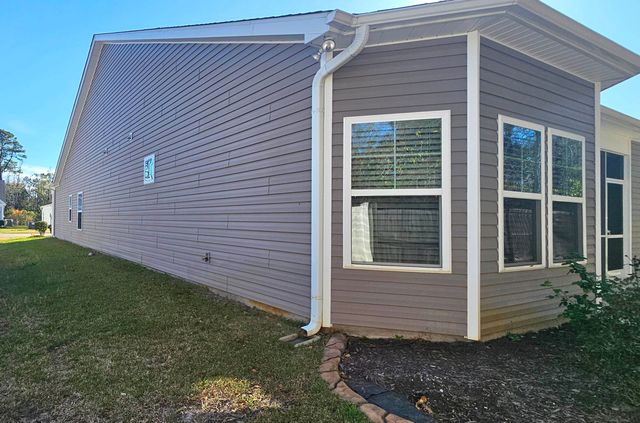 440 Shaftsbury Ln., Conway, SC 29526