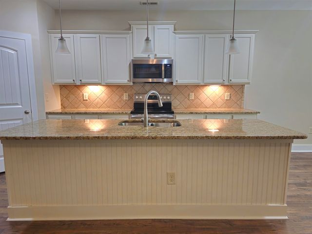 440 Shaftsbury Ln., Conway, SC 29526