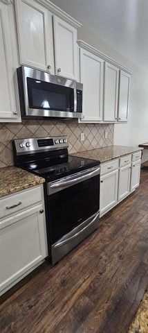 440 Shaftsbury Ln., Conway, SC 29526