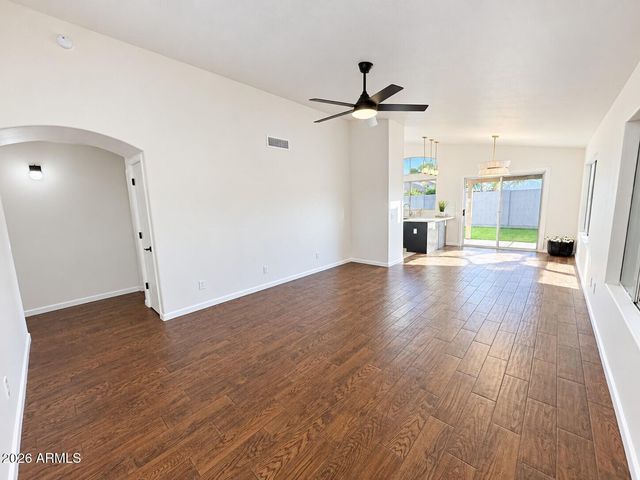 1347 E MURIEL Drive, Phoenix, AZ 85022