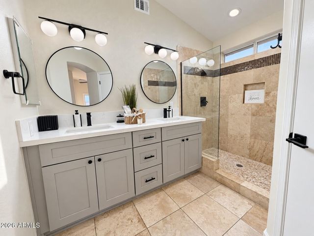 1347 E MURIEL Drive, Phoenix, AZ 85022