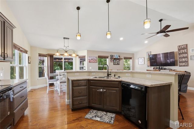 1823 Iron Mountain Dr Drive, Festus, MO 63028