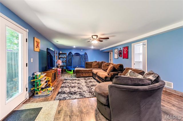 1823 Iron Mountain Dr Drive, Festus, MO 63028